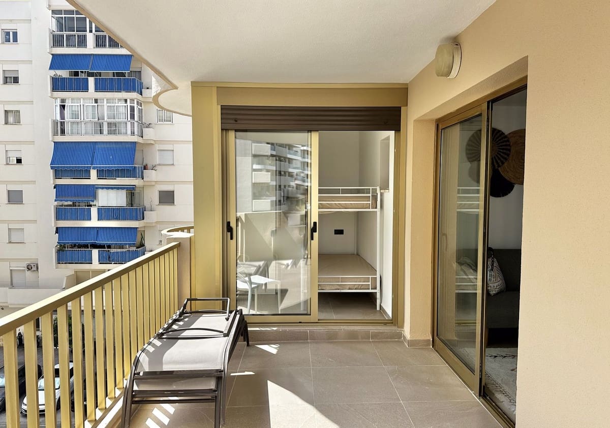 Apartamento de 2 habitaciones en Fuengirola en venta con garaje - 495.000 € (Ref: 9994518)