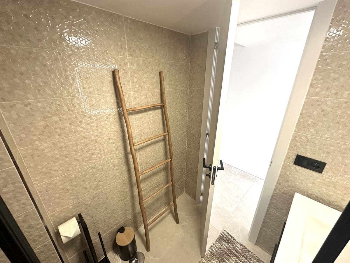 2 slaapkamer Appartement te koop in La Cala de Mijas met zwembad garage - € 375.000 (Ref: 9996509)