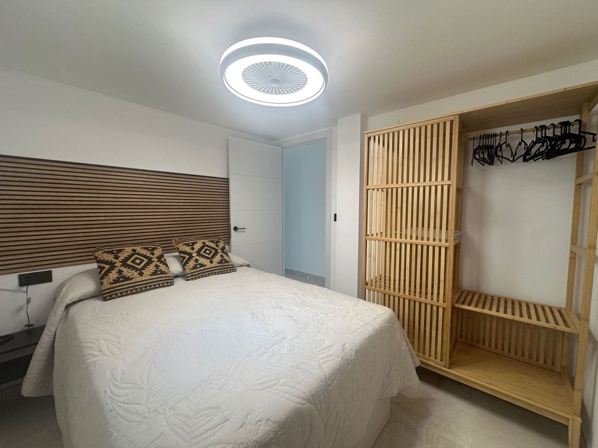 2 slaapkamer Appartement te koop in La Cala de Mijas met zwembad garage - € 375.000 (Ref: 9996509)
