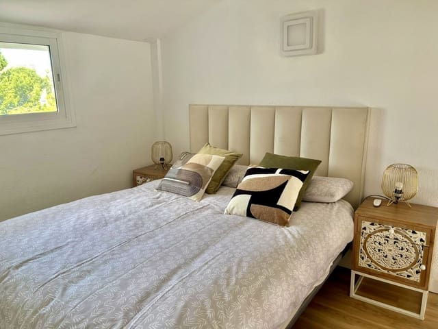 1 slaapkamer Appartement te koop in Calahonda, Mijas met zwembad - € 265.000 (Ref: 9997962)