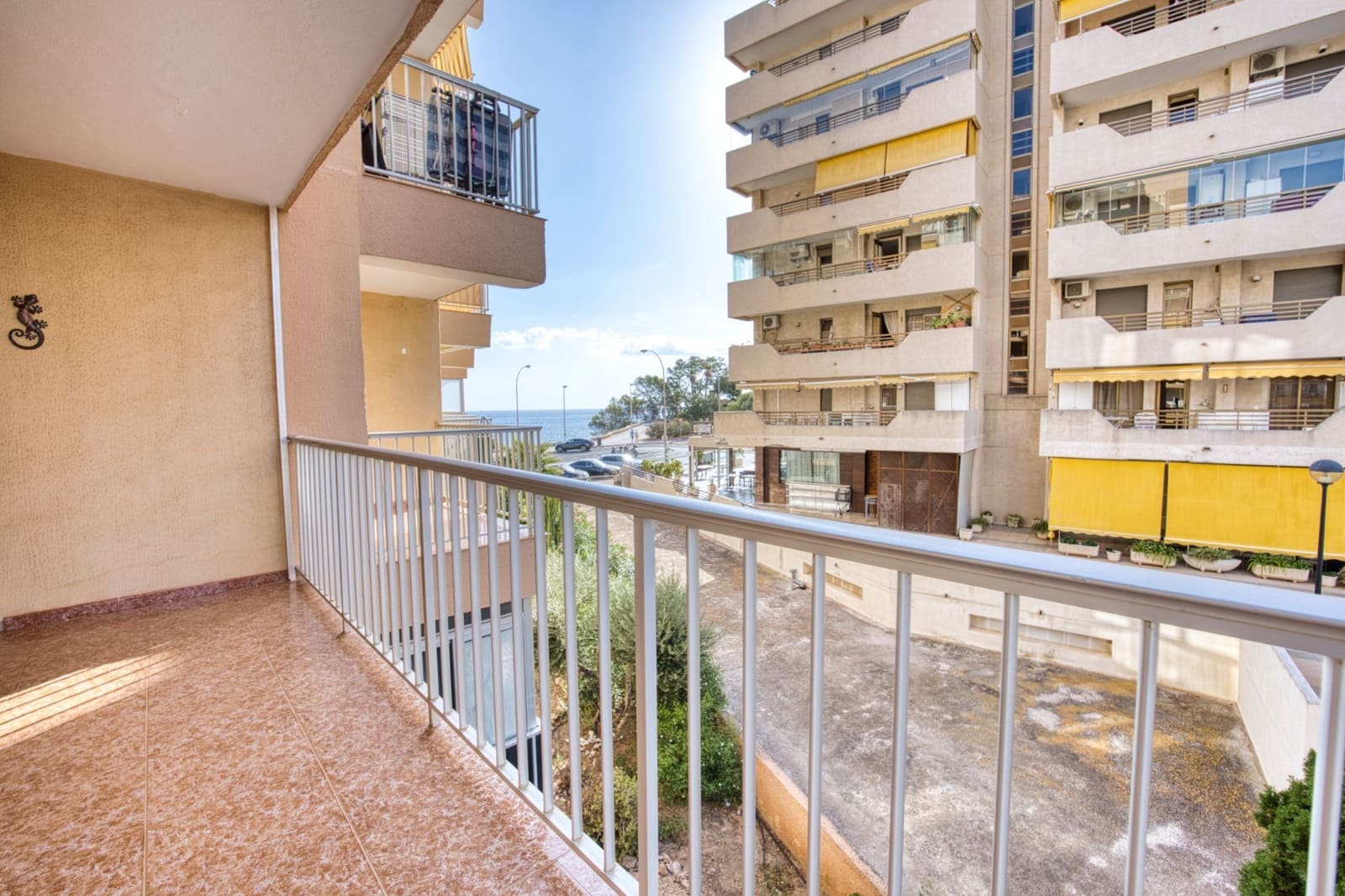 2 bedroom Apartment for sale in Calpe / Calp - € 249,600 (Ref: 10067138)