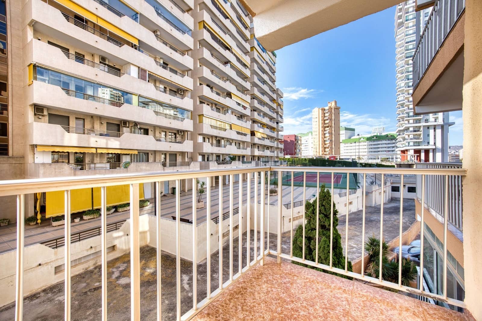 2 bedroom Apartment for sale in Calpe / Calp - € 249,600 (Ref: 10067138)