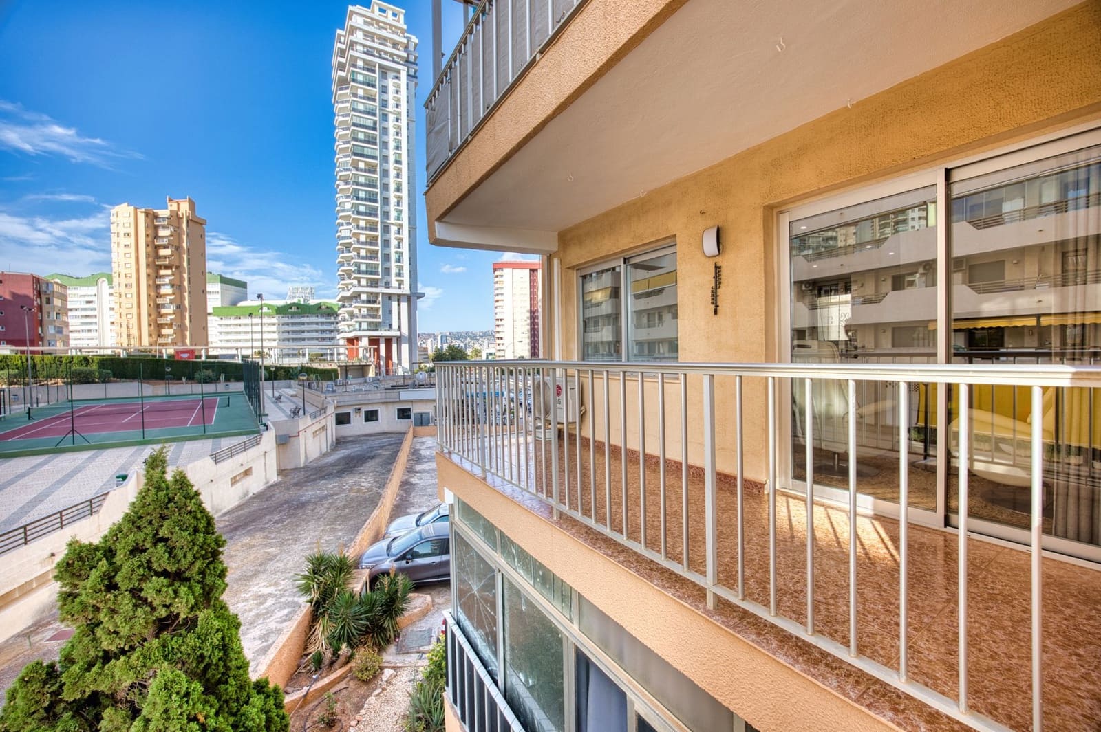 2 bedroom Apartment for sale in Calpe / Calp - € 249,600 (Ref: 10067138)