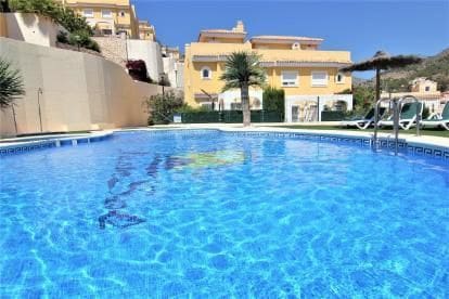 4 soveværelse Bungalow til salg i Calpe / Calp med swimmingpool garage - € 475.000 (Ref: 10159089)