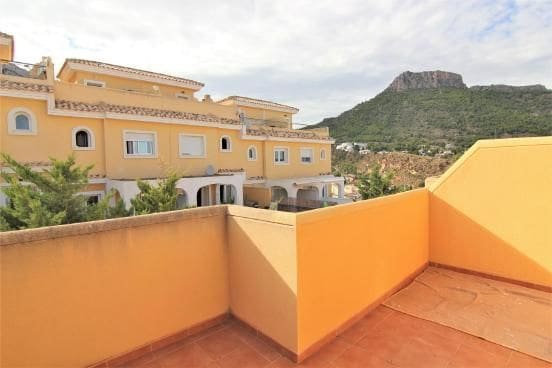 4 soveværelse Bungalow til salg i Calpe / Calp med swimmingpool garage - € 475.000 (Ref: 10159089)