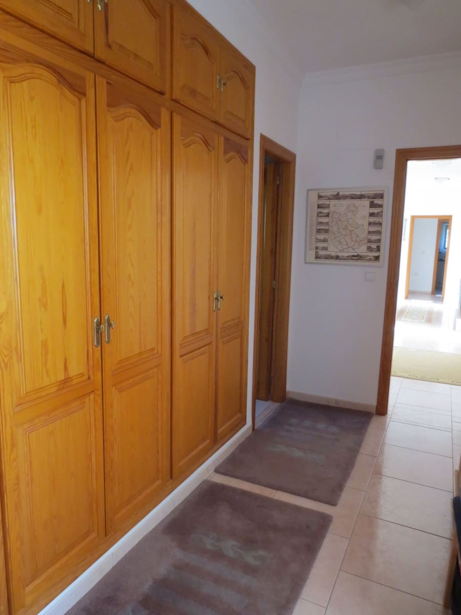 5 bedroom Villa for sale in Calpe / Calp with pool garage - € 749,000 (Ref: 7737102)