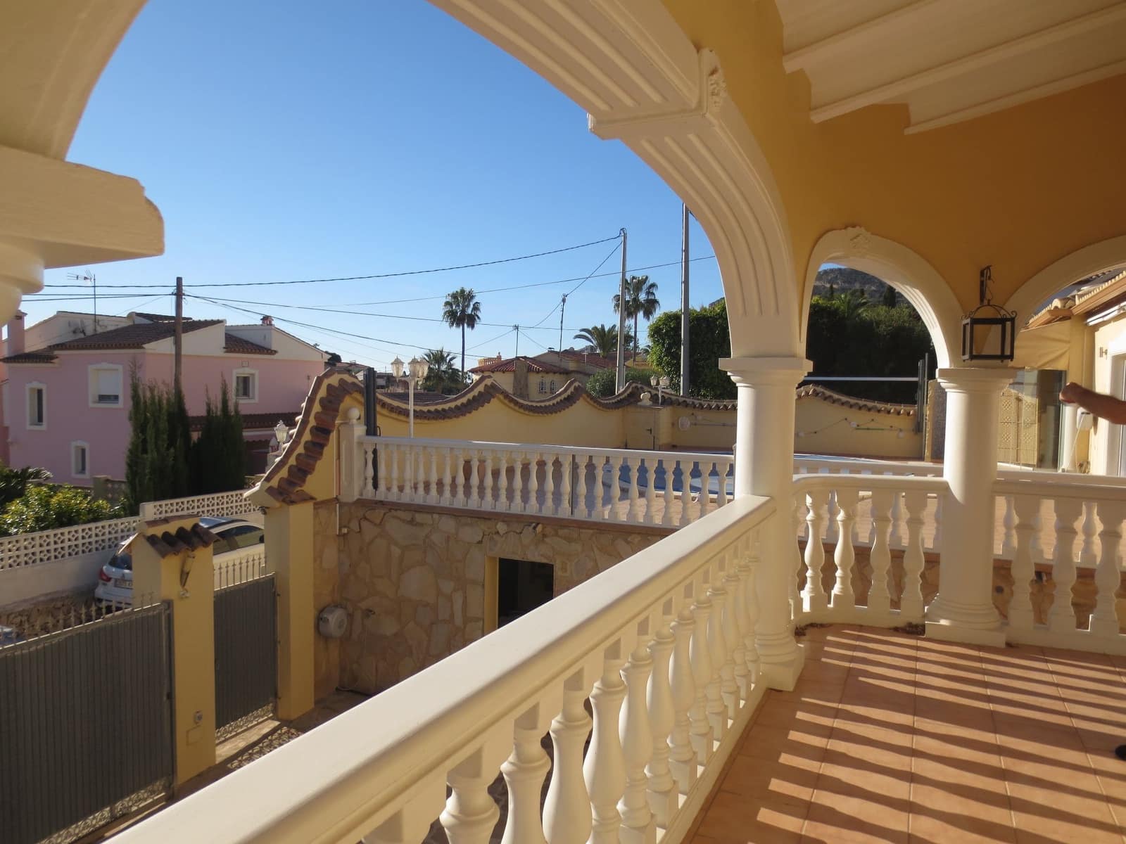 5 bedroom Villa for sale in Calpe / Calp with pool garage - € 749,000 (Ref: 7737102)