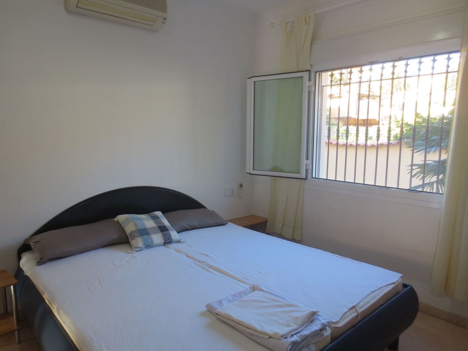 5 bedroom Villa for sale in Calpe / Calp with pool garage - € 749,000 (Ref: 7737102)