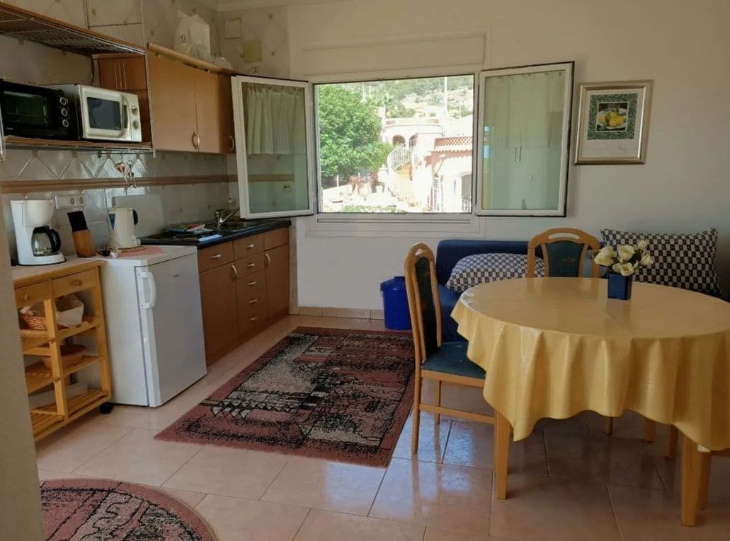 5 bedroom Villa for sale in Calpe / Calp with pool garage - € 749,000 (Ref: 7737102)