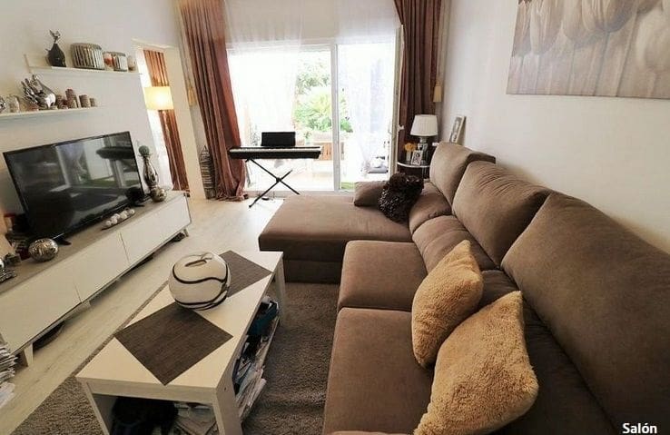 3 soverom Kjedet enebolig til salgs i Pedreguer med svømmebasseng - € 315 000 (Ref: 7738961)