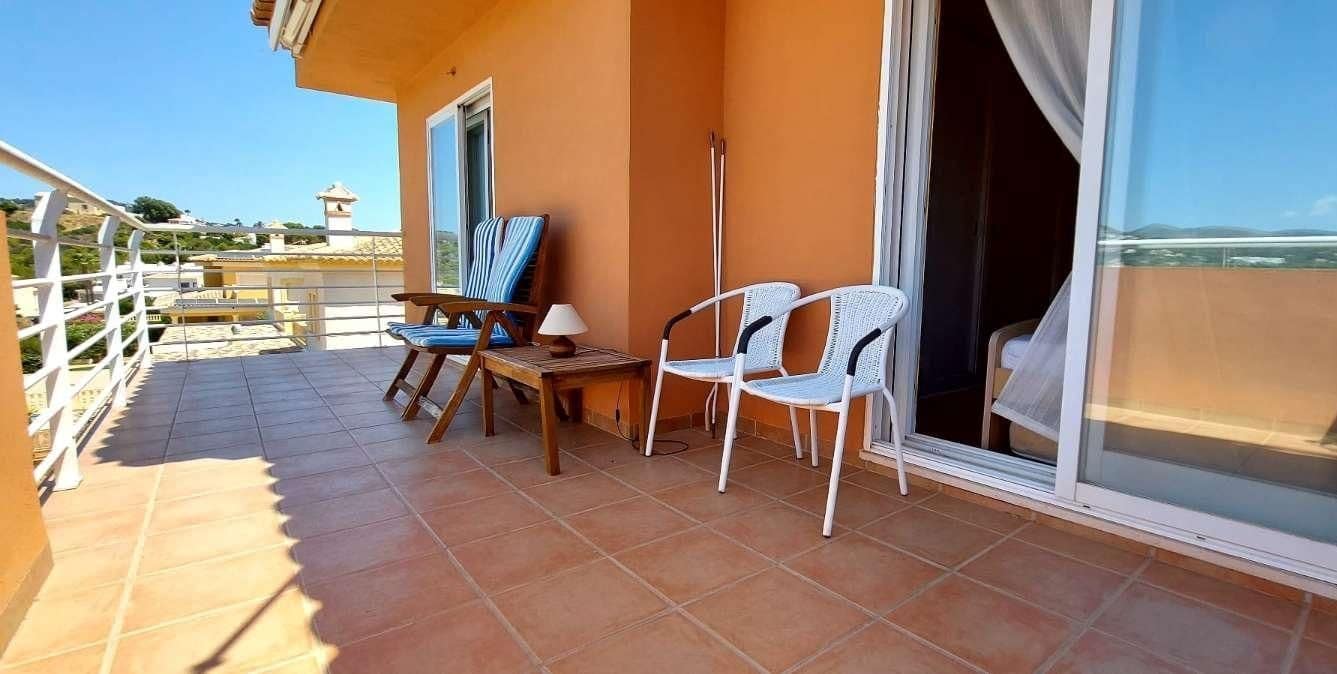 4 soverom Villa til salgs i Calpe / Calp med svømmebasseng garasje - € 499 000 (Ref: 7965351)