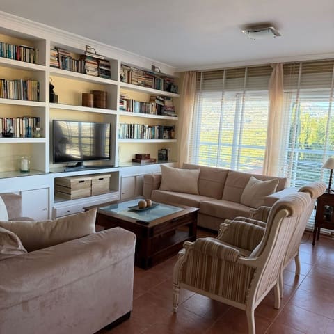 4 soverom Villa til salgs i Calpe / Calp med svømmebasseng garasje - € 499 000 (Ref: 7965351)