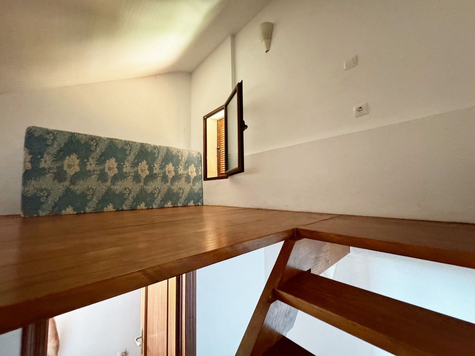 3 soverom Kjedet enebolig til salgs i Calpe / Calp med svømmebasseng garasje - € 499 000 (Ref: 8490636)