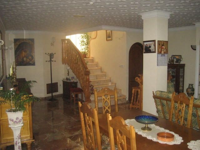 10 bedroom Townhouse for sale in Benissa - € 300,000 (Ref: 8561205)