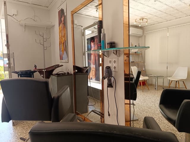 Kommersiell til salgs i Calpe / Calp - € 169 000 (Ref: 8561206)