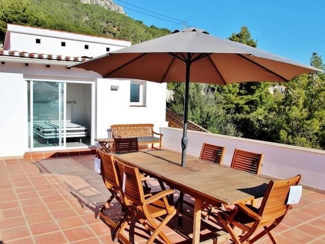 5 soverom Villa til salgs i Calpe / Calp med svømmebasseng garasje - € 850 000 (Ref: 8634293)
