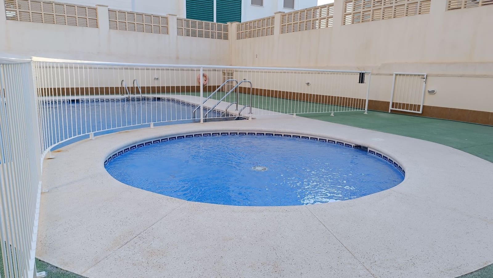 3 bedroom Apartment for sale in Calpe / Calp with pool - € 255,000 (Ref: 8654594)