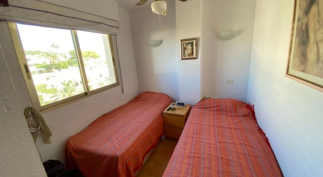 3 bedroom Apartment for sale in Calpe / Calp with pool - € 255,000 (Ref: 8654594)