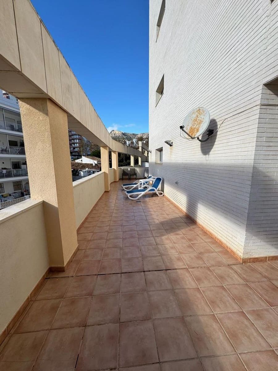 2 bedroom Apartment for sale in Calpe / Calp with pool - € 395,000 (Ref: 8690933)