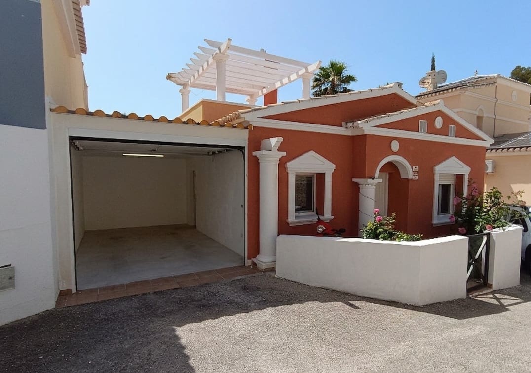 2 bedroom Bungalow for sale in Calpe / Calp with pool garage - € 285,000 (Ref: 8812120)