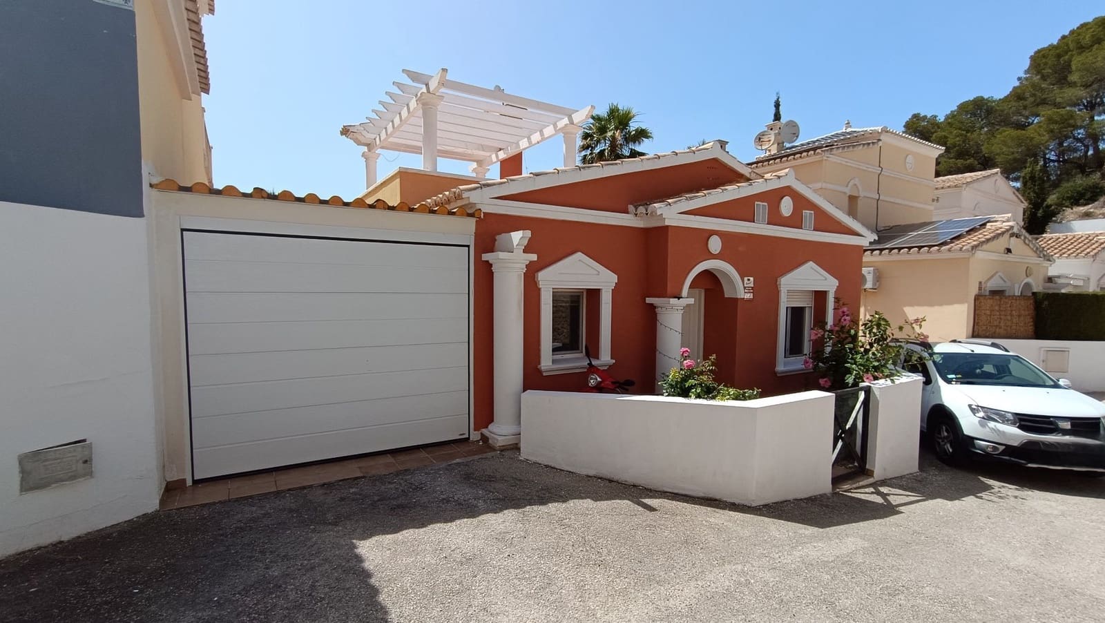 2 bedroom Bungalow for sale in Calpe / Calp with pool garage - € 285,000 (Ref: 8812120)