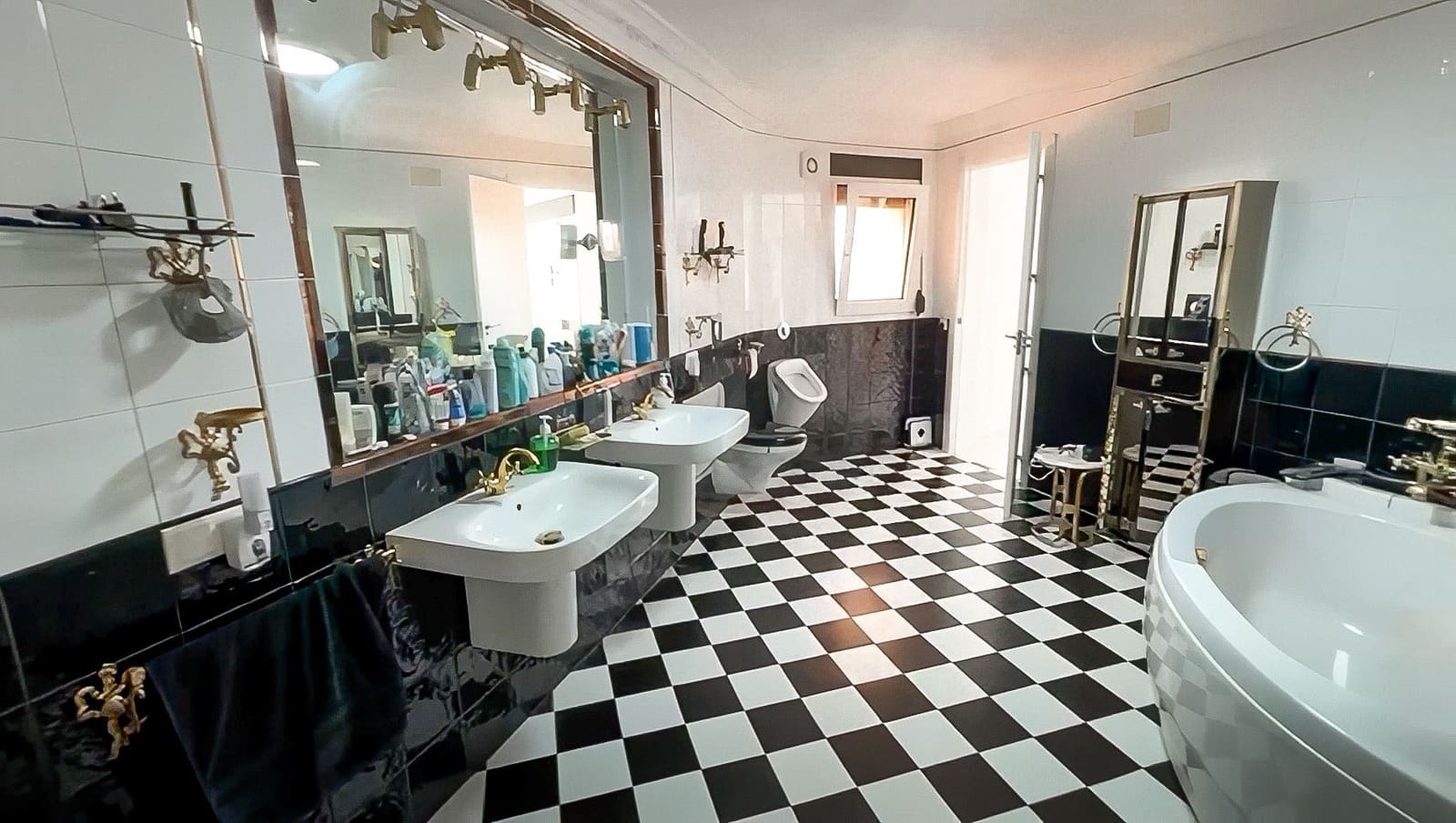 4 soverom Villa til salgs i Calpe / Calp med svømmebasseng garasje - € 890 000 (Ref: 9073186)