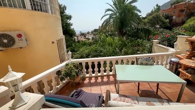 4 soverom Villa til salgs i Calpe / Calp med svømmebasseng garasje - € 890 000 (Ref: 9073186)