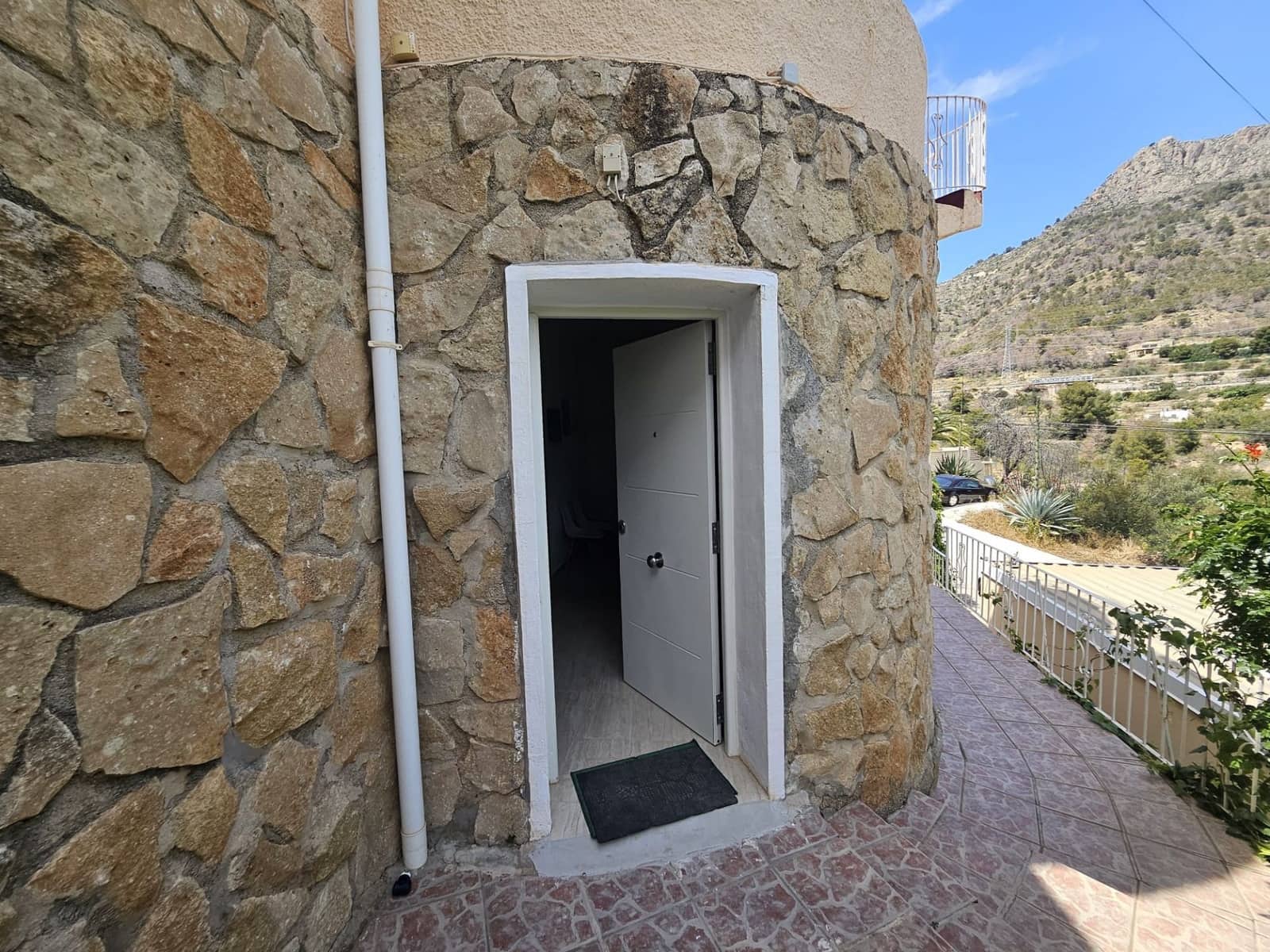 3 soverom Villa til salgs i Calpe / Calp med svømmebasseng garasje - € 460 000 (Ref: 9073187)