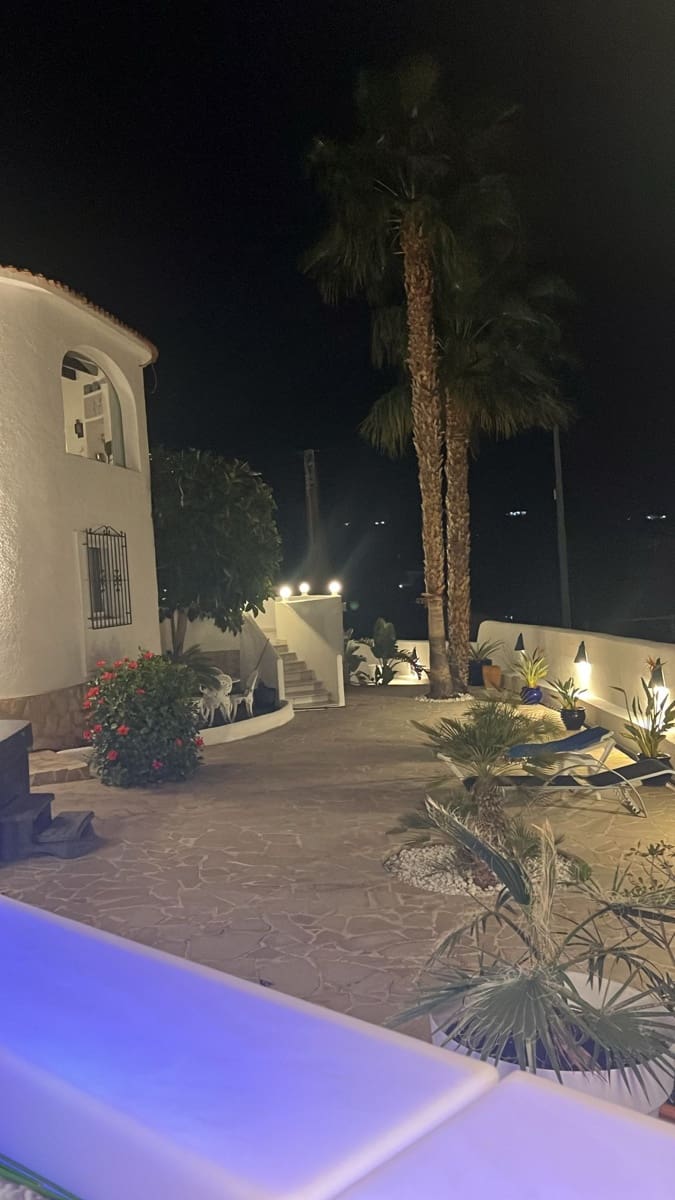 3 bedroom Villa for sale in Calpe / Calp with pool garage - € 645,000 (Ref: 9084955)