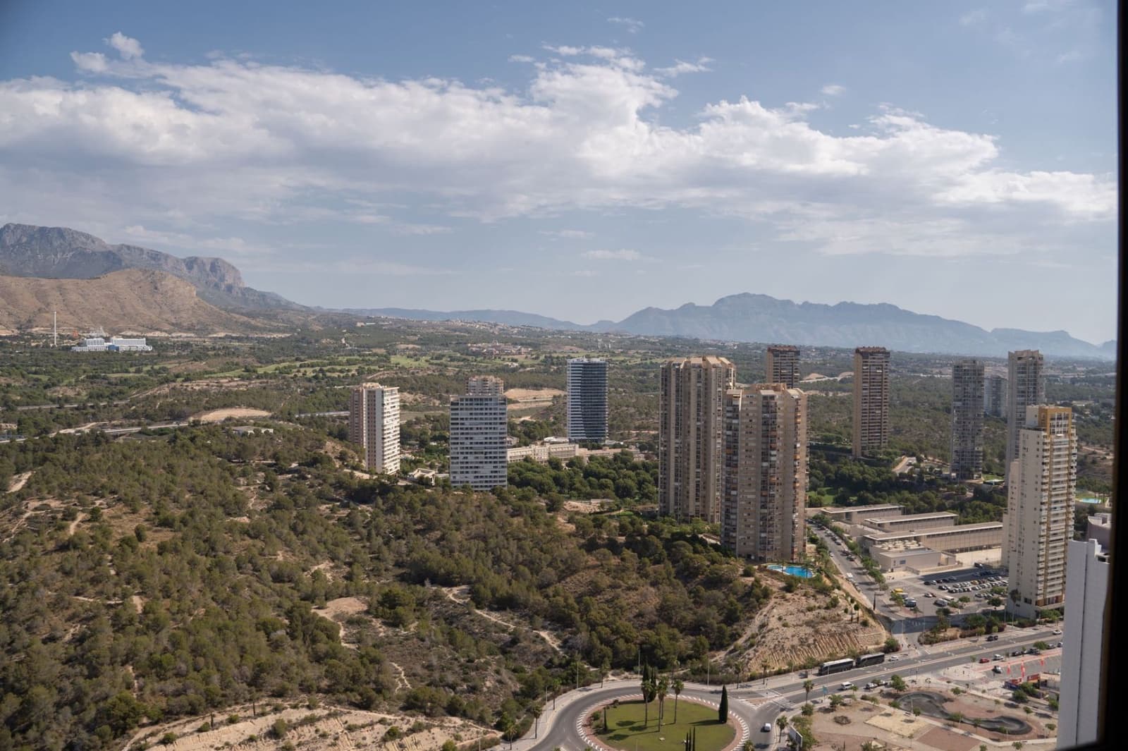 2 soverom Leilighet til salgs i Benidorm med svømmebasseng garasje - € 749 000 (Ref: 9108467)