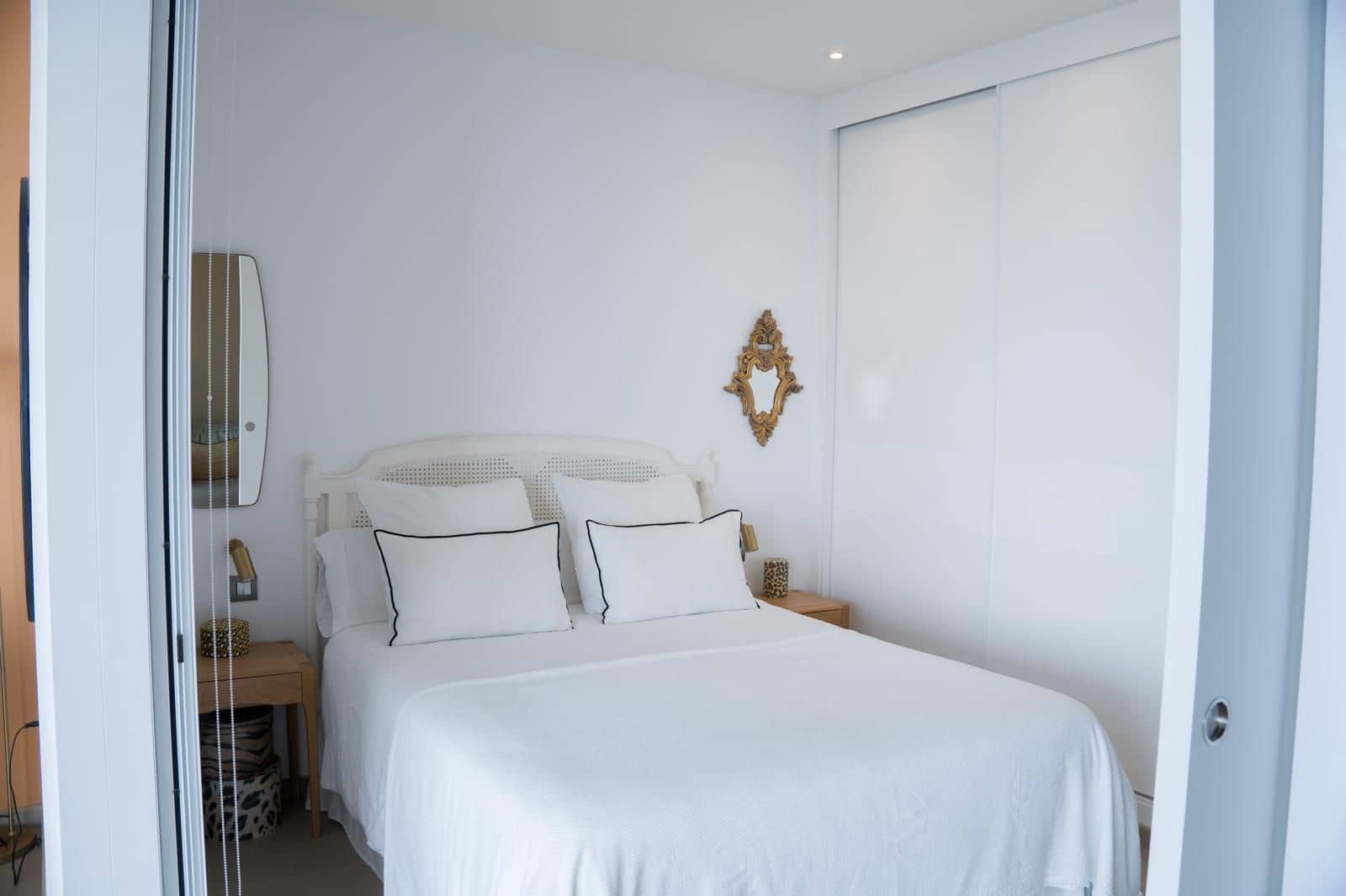 2 soverom Leilighet til salgs i Benidorm med svømmebasseng garasje - € 749 000 (Ref: 9108467)