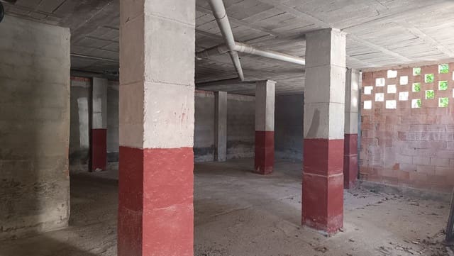 Commercial for sale in Calpe / Calp - € 600,000 (Ref: 9145262)