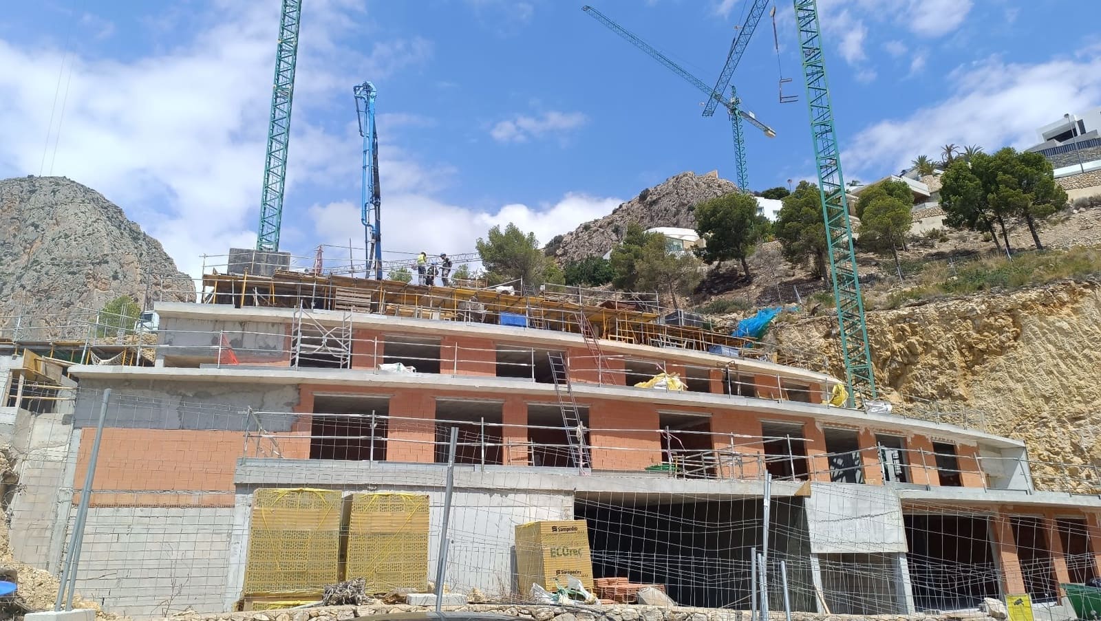 2 bedroom Apartment for sale in Calpe / Calp with pool garage - € 475,000 (Ref: 9173224)