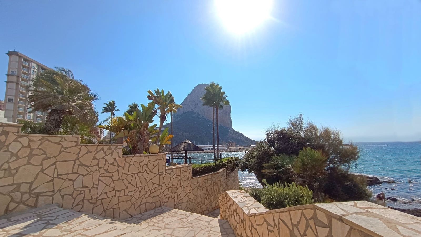 2 bedroom Apartment for sale in Calpe / Calp - € 875,000 (Ref: 9303099)
