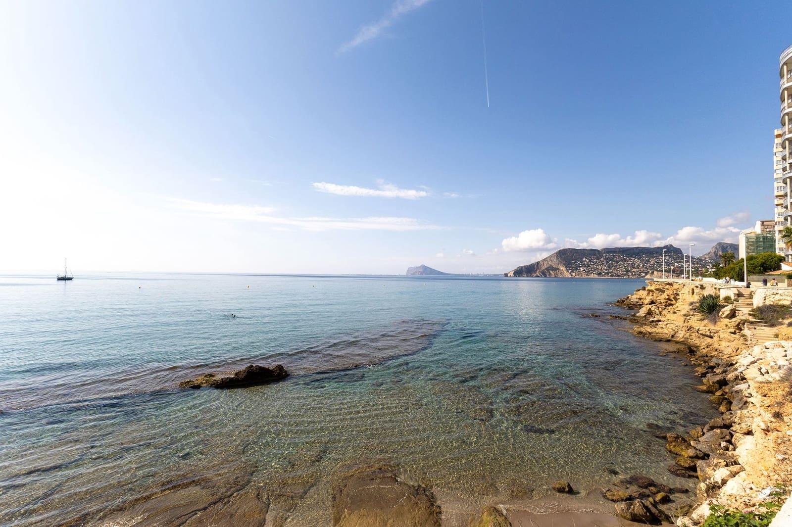 2 bedroom Apartment for sale in Calpe / Calp - € 875,000 (Ref: 9303099)