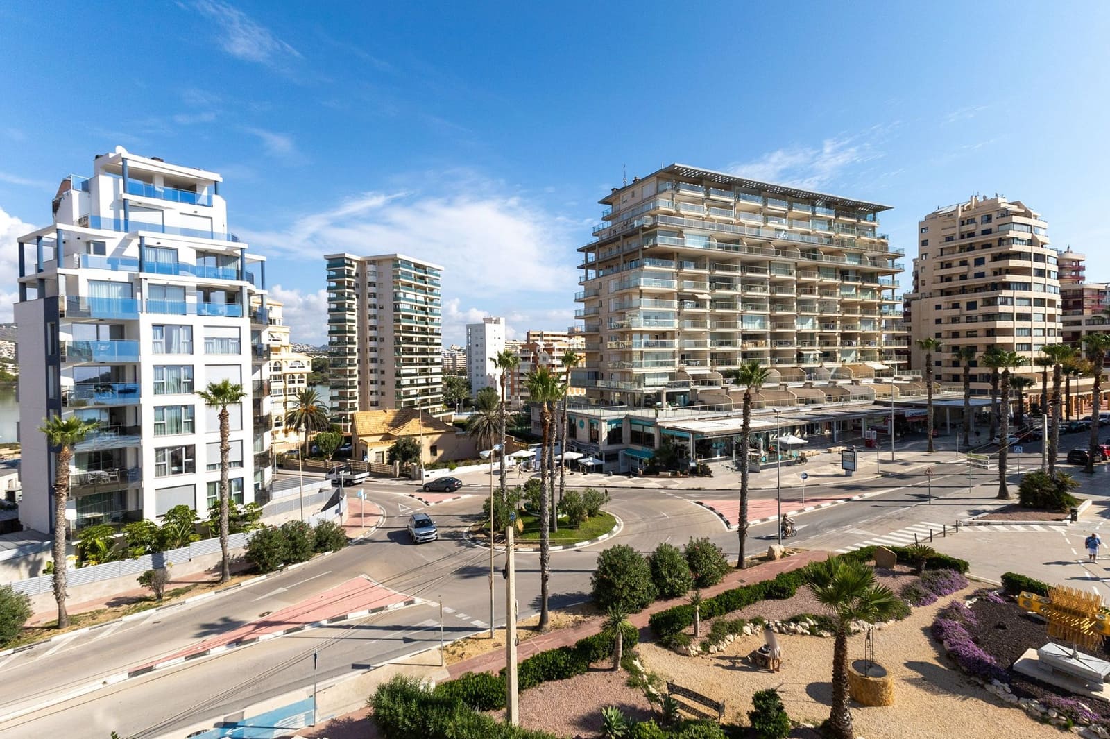 2 bedroom Apartment for sale in Calpe / Calp - € 875,000 (Ref: 9303099)