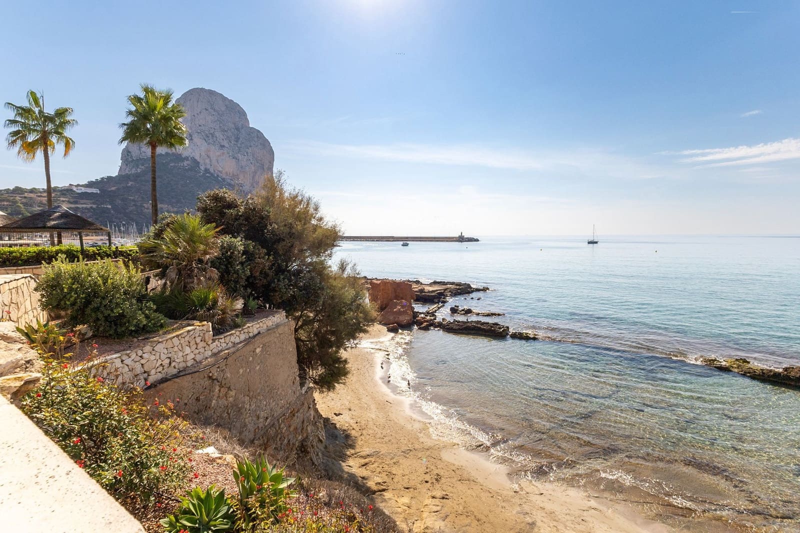 2 bedroom Apartment for sale in Calpe / Calp - € 875,000 (Ref: 9303099)