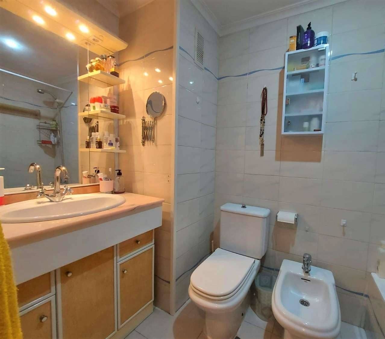 3 bedroom Apartment for sale in Calpe / Calp with garage - € 245,000 (Ref: 9353224)