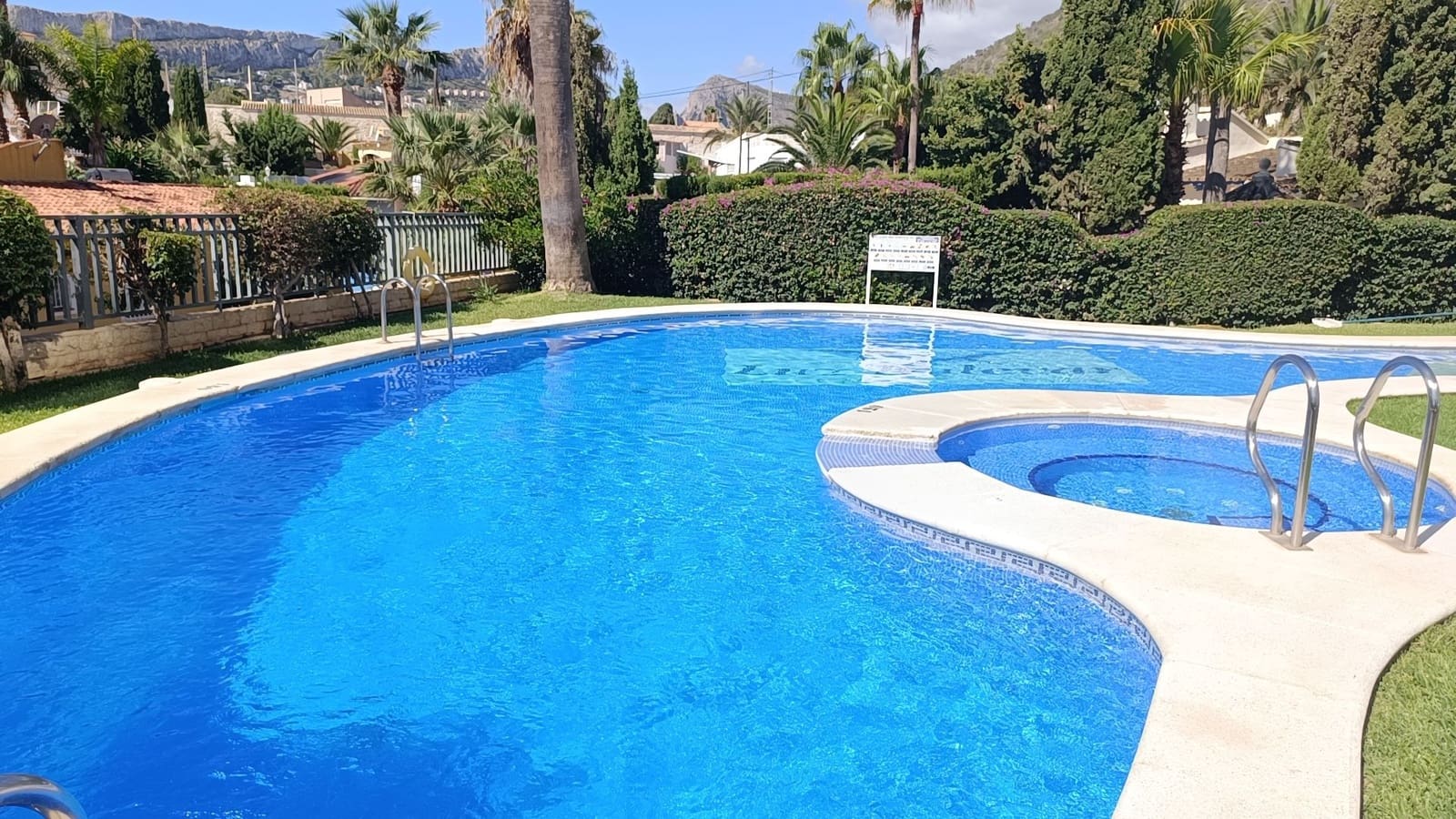 2 sovrum Lägenhet till salu i Calpe / Calp med pool - 320 000 € (Ref: 9390300)