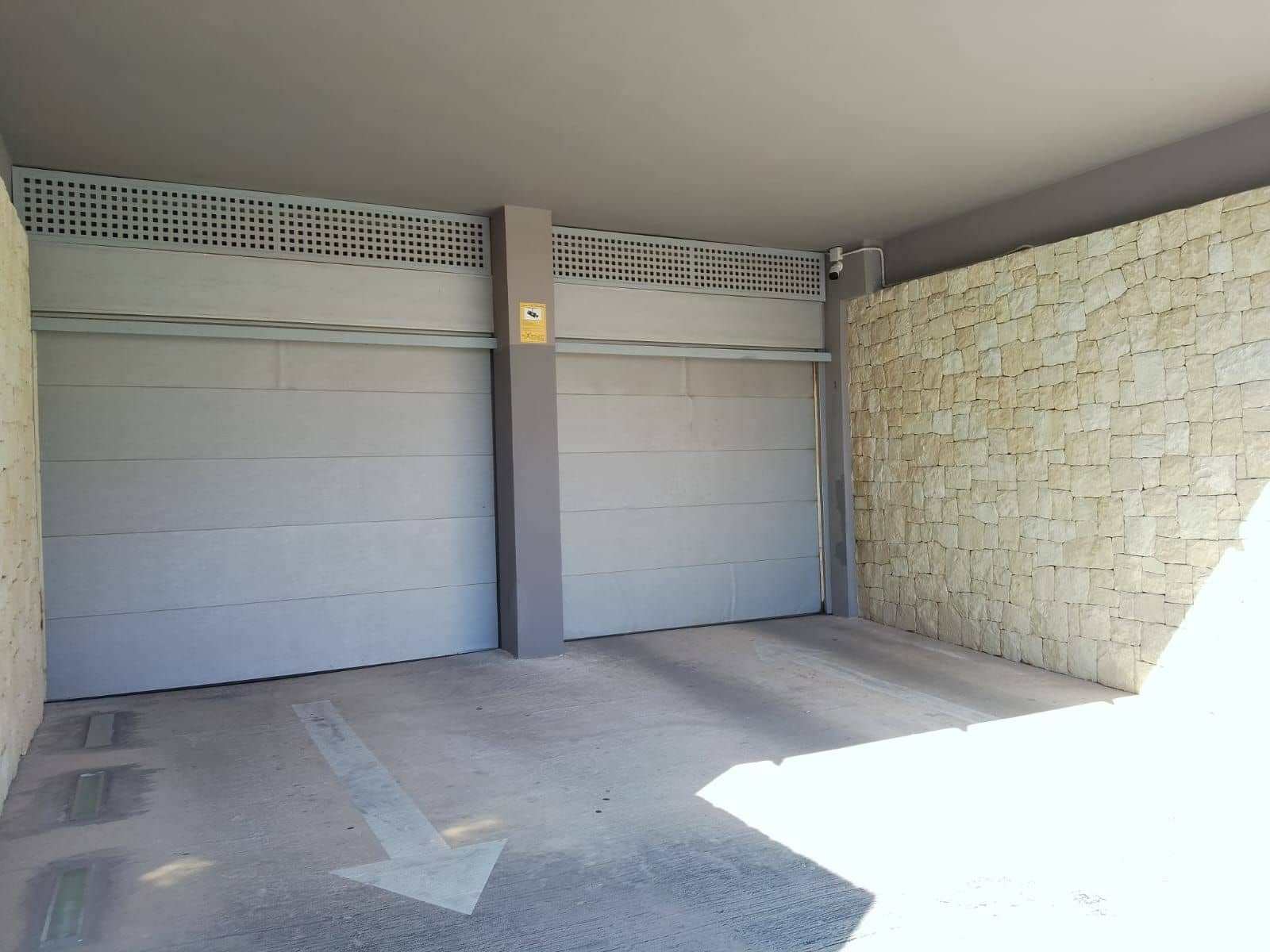 Garasje til salgs i Calpe / Calp - € 30 000 (Ref: 9415675)