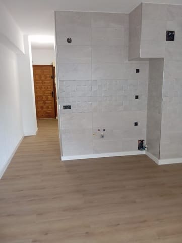 1 sovrum Lägenhet till salu i Calpe / Calp - 196 000 € (Ref: 9451705)