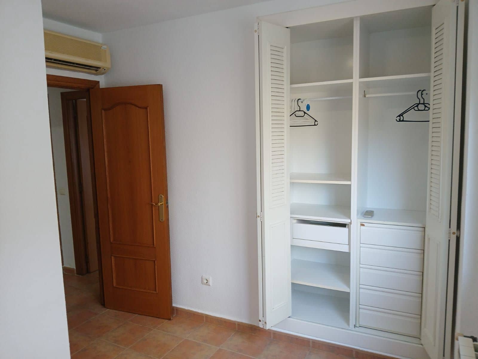 2 makuuhuone Huoneisto myytävänä paikassa Calpe / Calp mukana uima-altaan 
autotalli - 280 000 € (Ref: 9488203)