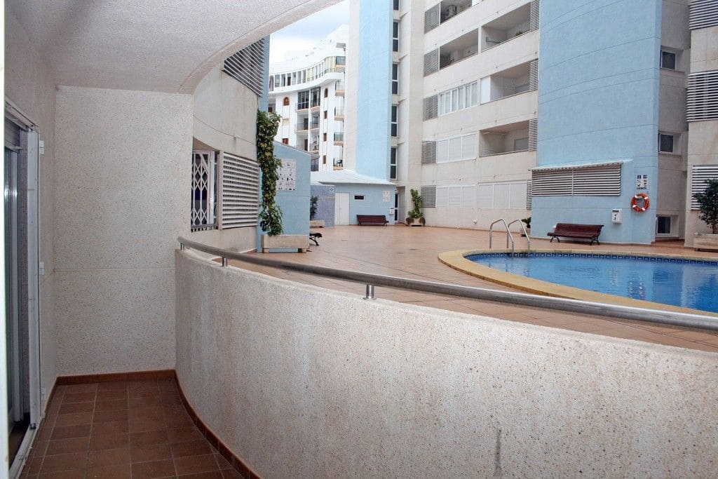 3 chambre Appartement à vendre à Calpe / Calp avec piscine - 249 000 € (Ref: 9503923)