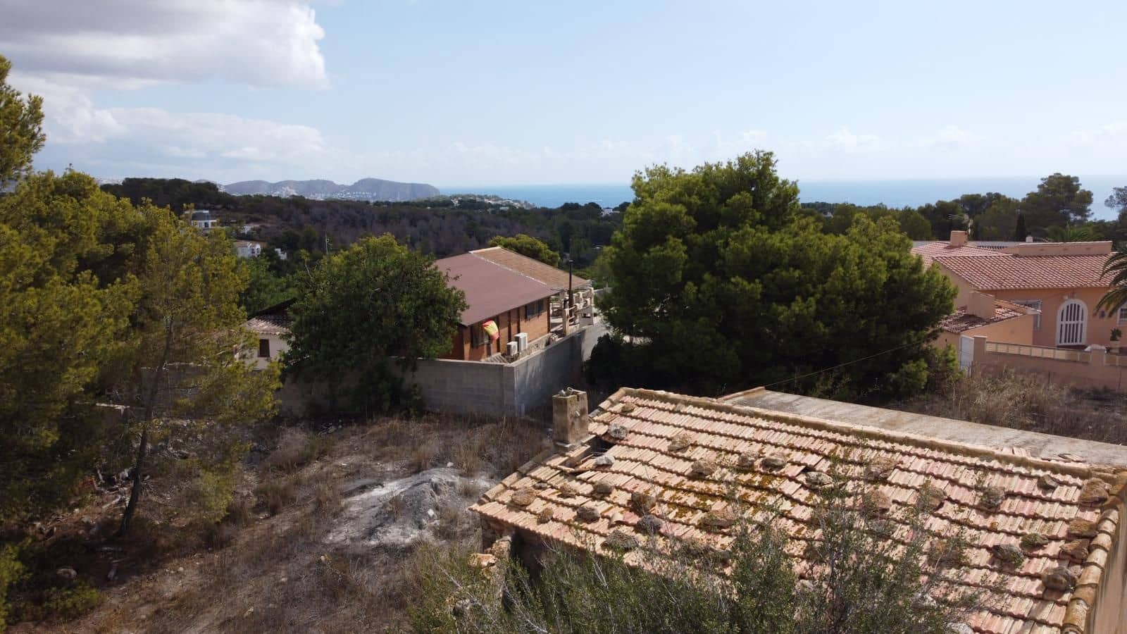 Grunde uden byggetilladelser til salg i Benissa - € 510.000 (Ref: 9524004)