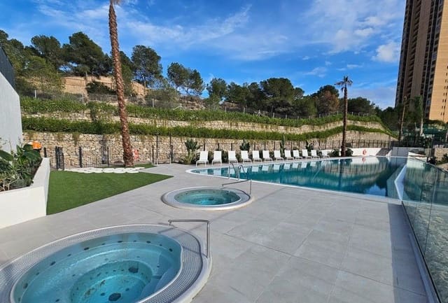 3 sovrum Lägenhet till salu i Benidorm med pool garage - 625 000 € (Ref: 9533272)