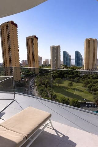 3 sovrum Lägenhet till salu i Benidorm med pool garage - 625 000 € (Ref: 9533272)