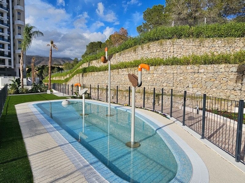 Apartamento de 3 habitaciones en Benidorm en venta con piscina garaje - 625.000 € (Ref: 9533272)