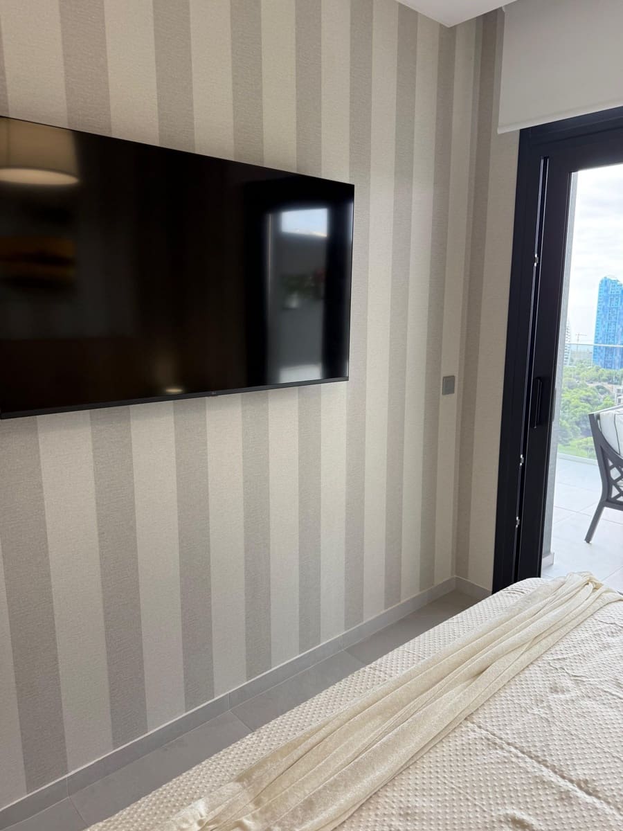 Apartamento de 3 habitaciones en Benidorm en venta con piscina garaje - 625.000 € (Ref: 9533272)