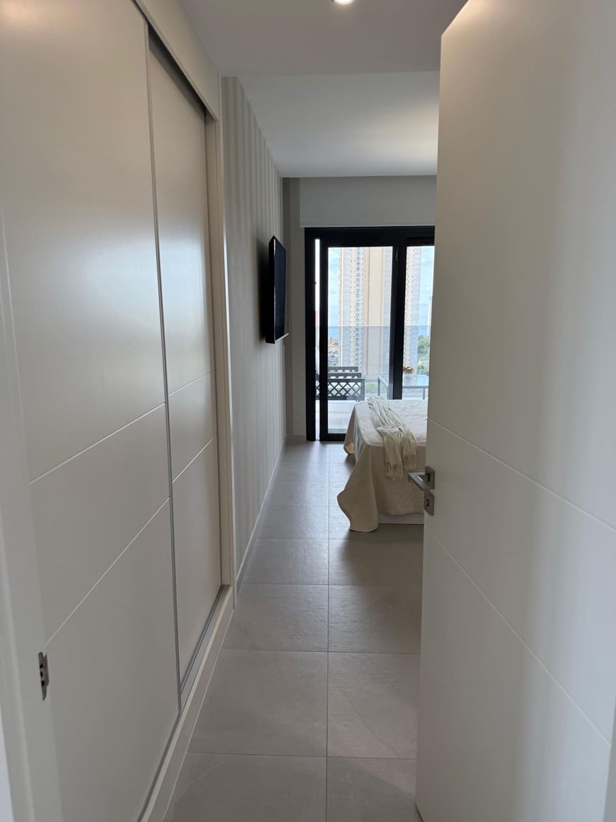 Apartamento de 3 habitaciones en Benidorm en venta con piscina garaje - 625.000 € (Ref: 9533272)