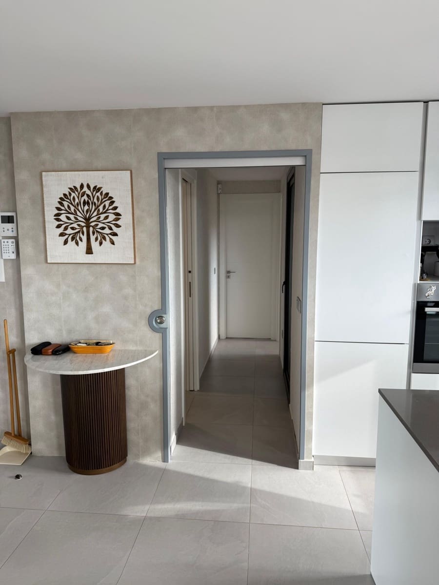 Apartamento de 3 habitaciones en Benidorm en venta con piscina garaje - 625.000 € (Ref: 9533272)